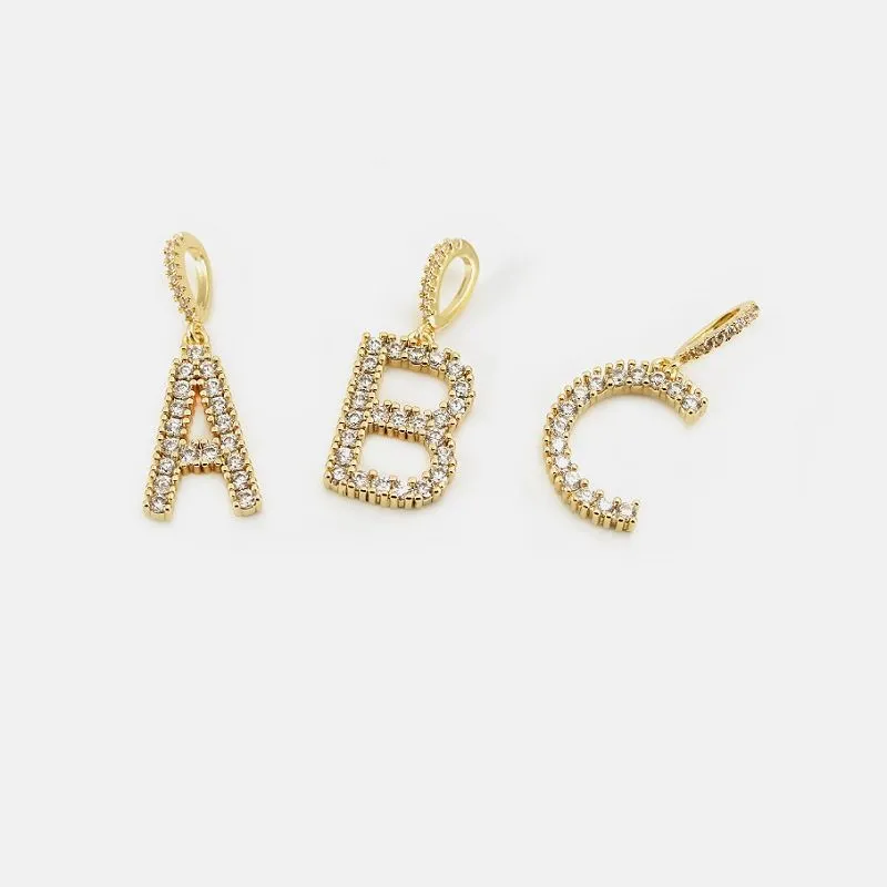 Počáteční přívěsek pozlacený