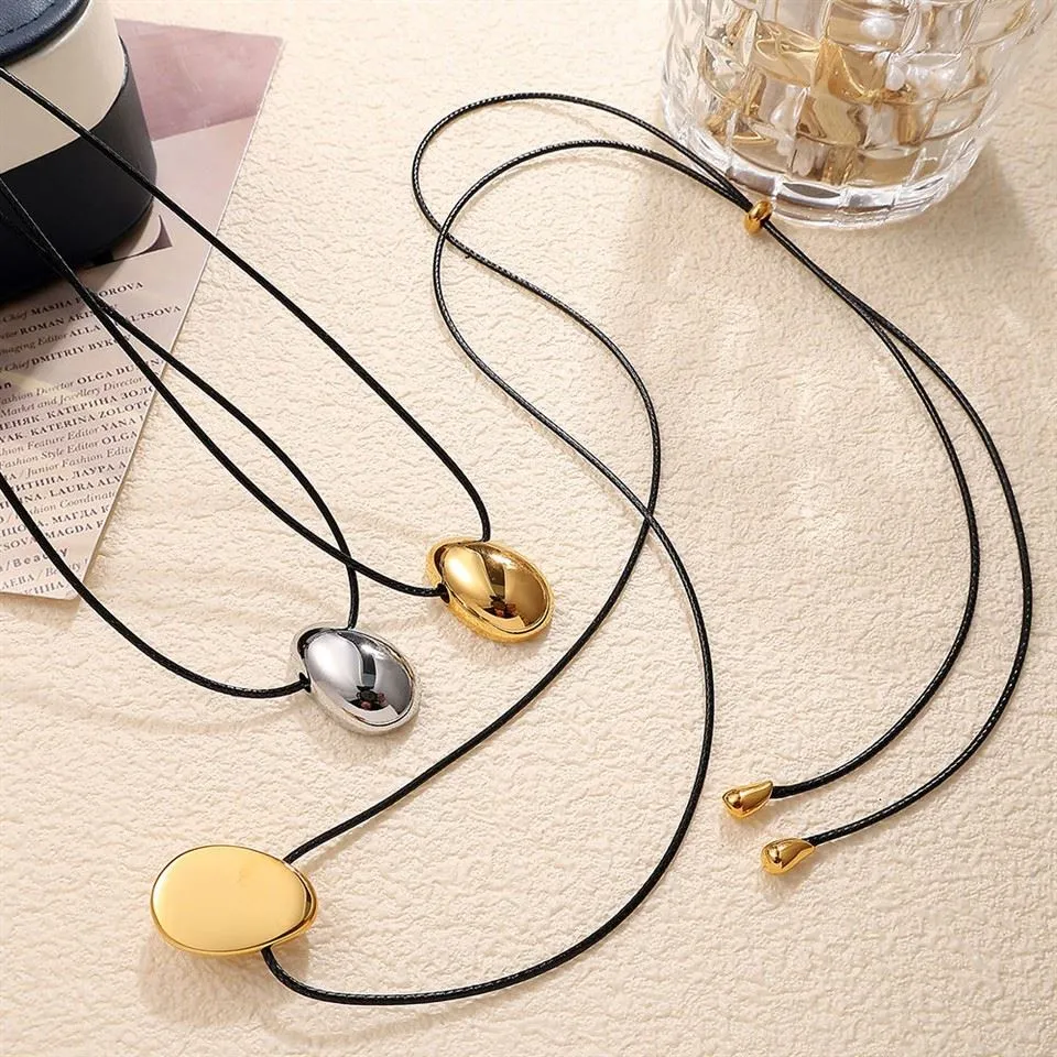 Designový řetízek na svetr Sense